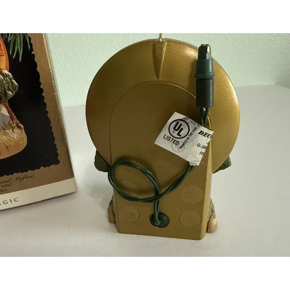 LION‎ KING Simba, Sarabi and Mufasa Hallmark Keepsake Lighted Magic Christmas